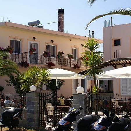Andrianna Apartments Амудия Екстериор снимка